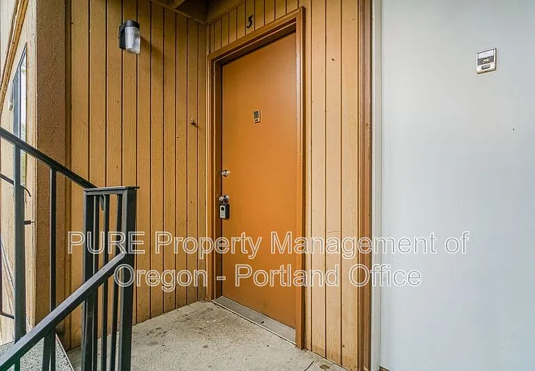Parkway Garden — Photo 33