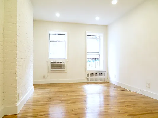 Rented by Bohemia Realty Group | media 21