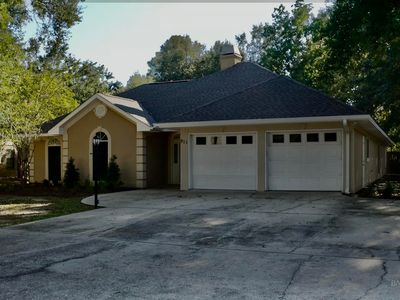 911 Mixon Ave, Bay Minette, AL, 36507