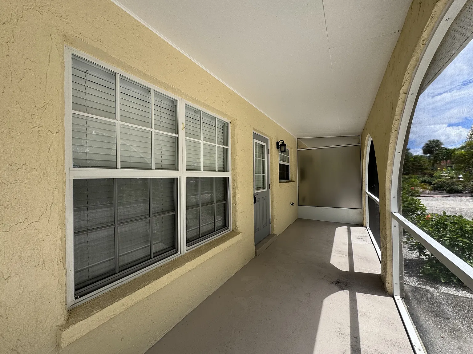 420 Palmetto Ct — Photo 3