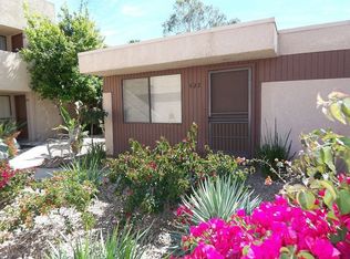 422 Bradshaw Ln, Palm Springs, CA 92262