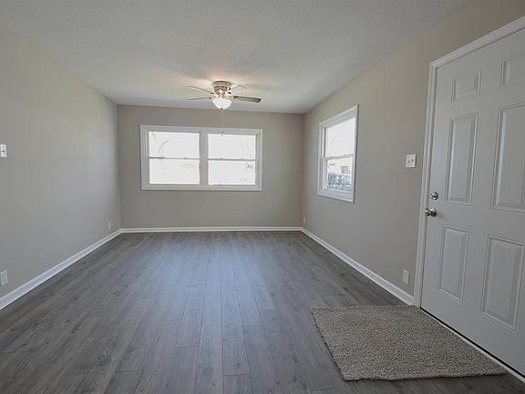 3rd image of 1304 Clara Ave