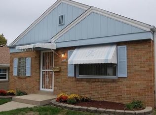 2710 S 52nd Pl, Milwaukee, WI 53219