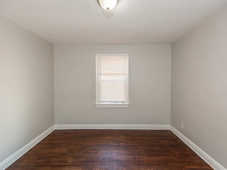 320 Henquin Dr — Photo 11