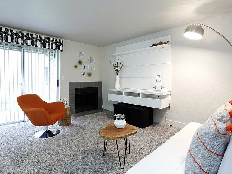 Northpoint Apartments — Photo 13