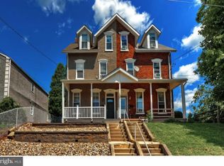 210 2nd Ave, Royersford, PA 19468