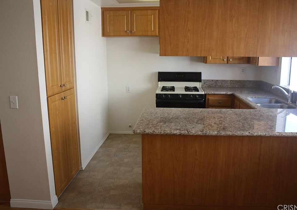 1st image of 27662 Nugget Dr APT 3