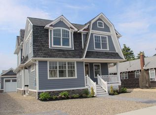 18 Bond Ave, Lavallette, NJ 08735