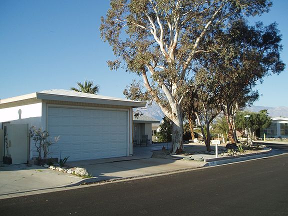 4th image of 69291 Country Club Dr