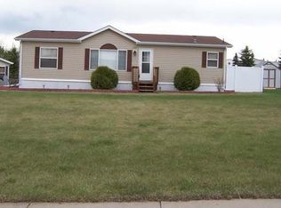 1729 Chandler Ln NW, Bismarck, ND 58503
