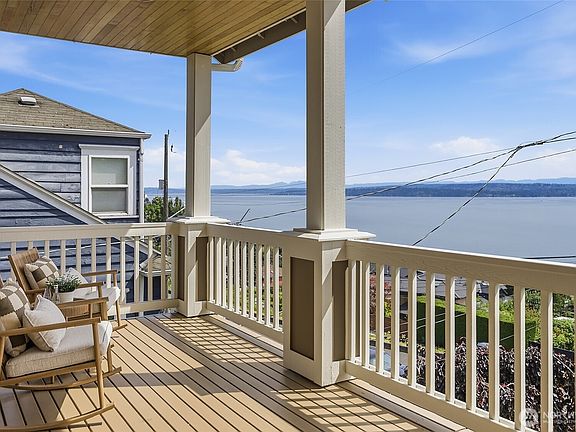 3rd image of 1125 Lake Washington Boulevard S