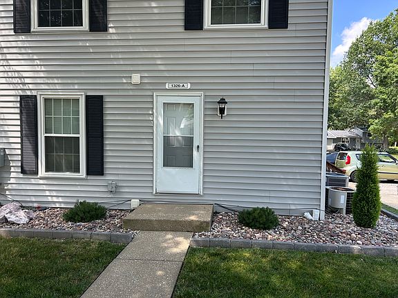 2nd image of 1326 Hibbard Dr APT A