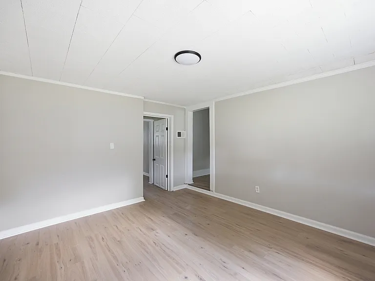 506 Daugherty St — Photo 7