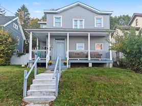 103 Linden Ave