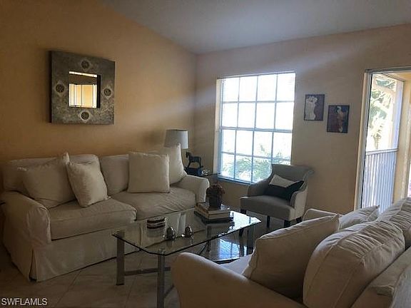 3rd image of 4610 Saint Croix Ln APT 1037