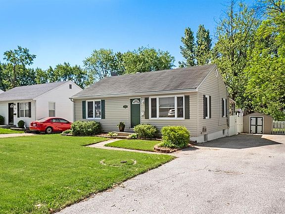 3rd image of 9548 Theodosia Ave