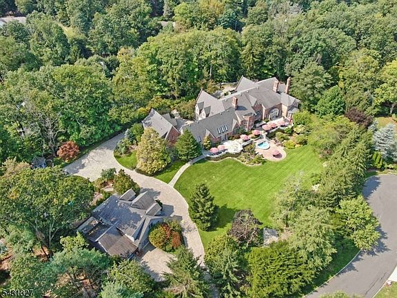 2nd image of 1055 High Mountain Rd