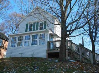 1326 1st St, Rensselaer, NY 12144