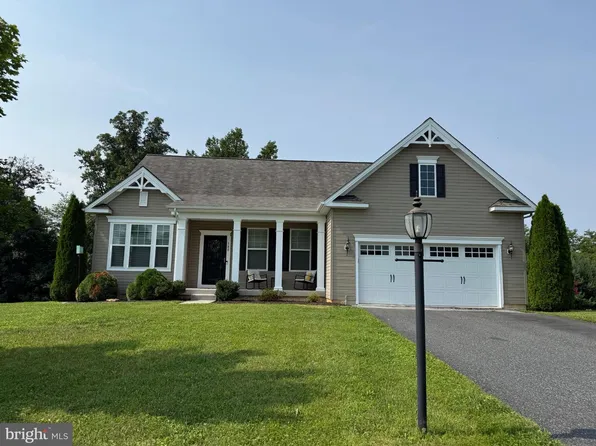 380 Misty Hill Dr, Delta, PA 17314