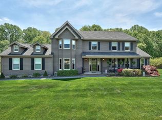 56 Long Acre Dr, Cream Ridge, NJ 08514