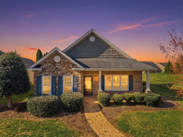 1043 Lindenshire Dr, Forest, VA 24551