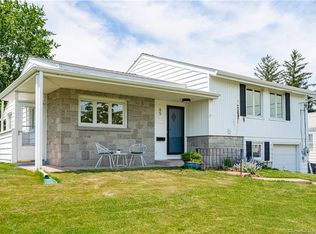 65 Knollwood Rd, West Hartford, CT 06110