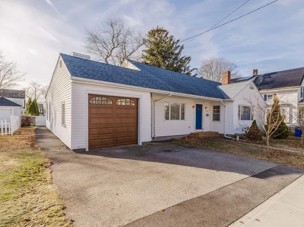 277 Valentine St, Fall River, MA 02720