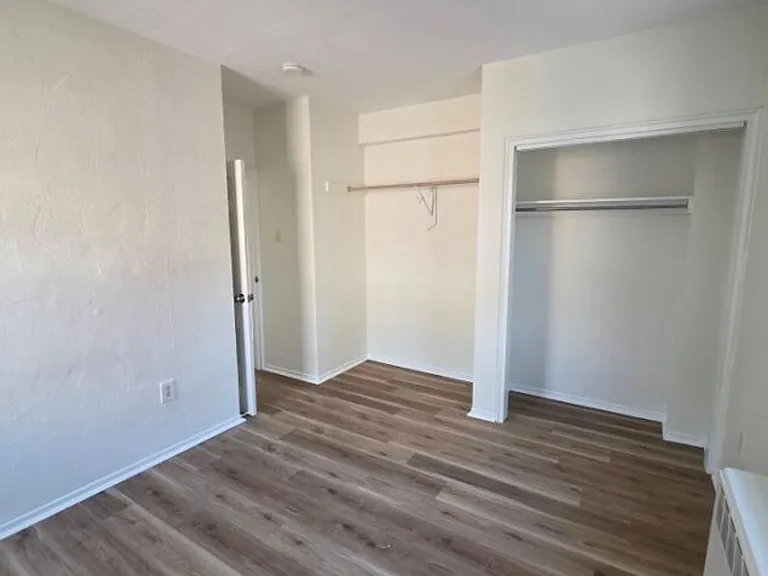 734 N Terrace St — Photo 4