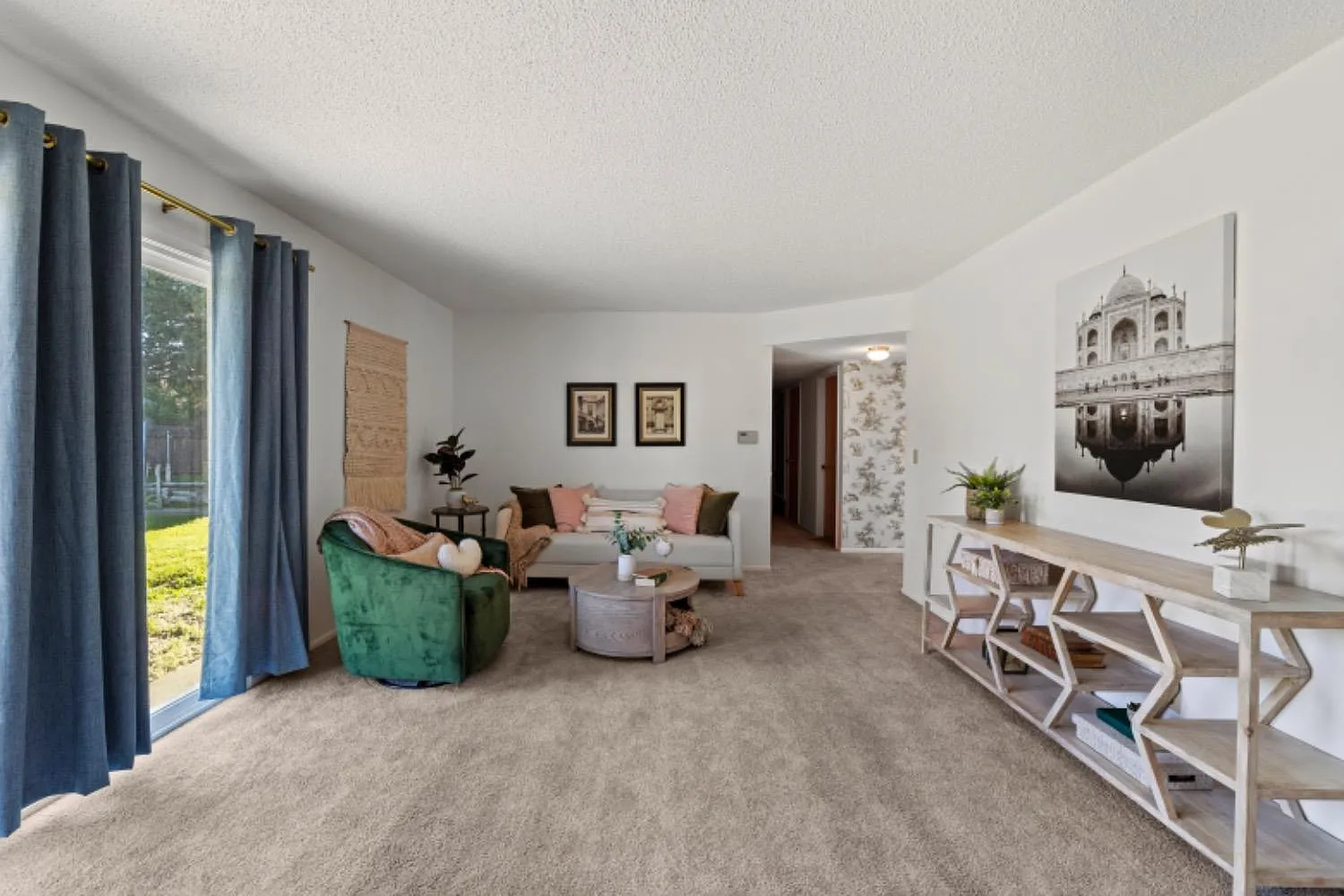 2857 Carmelita Dr photo 1