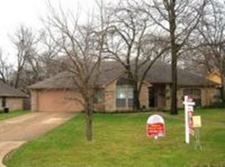 124 NE Brushy Mound Rd, Burleson, TX 76028