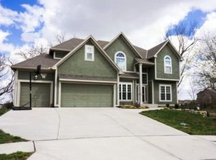 7302 Kenton St, Shawnee, KS 66227