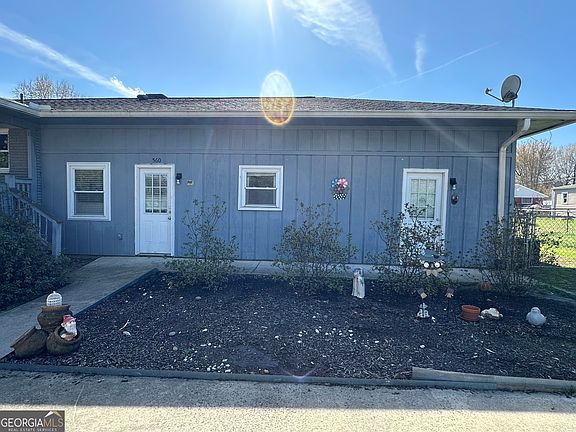 3rd image of 560 Lee Byrd Rd