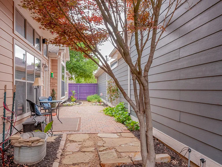 6008 Frost St — Photo 25