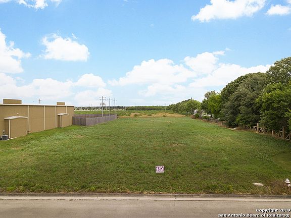 2nd image of 108 Windy Meadows Dr
