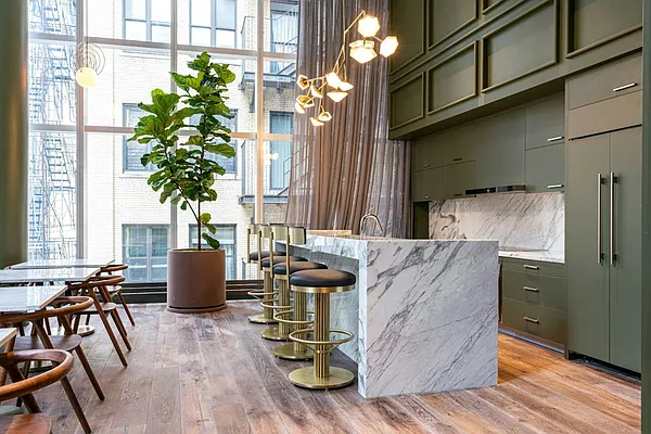 Rented by Greystar | media 38