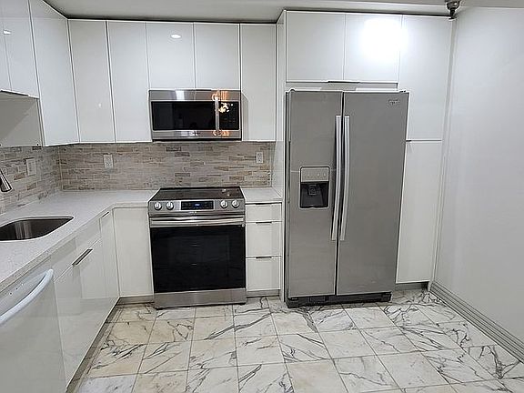 2nd image of 290 174th St APT 2105