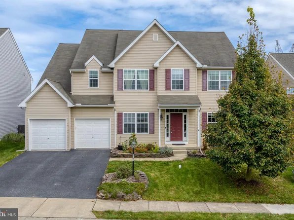 6046 Bayberry Ave, Manheim, PA 17545
