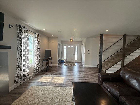 4th image of 681 Heritage Dr