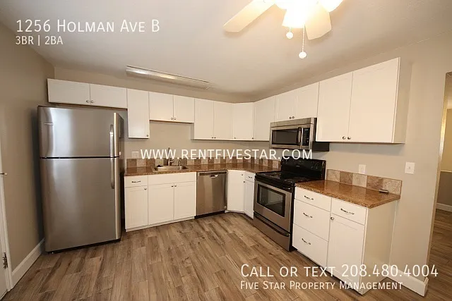 Spacious 3 Bedroom Duplex in North Pocatello! — Photo 4