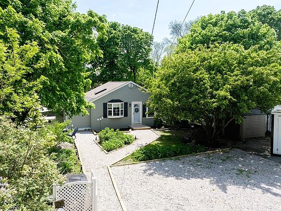 5th image of 9 Shore Gardens Rd