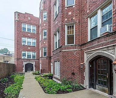 1st image of 5642 N Kimball Ave #3A