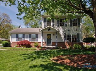 3329 Indian Trail Ln, Toledo, OH 43617