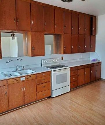 3rd image of 209 W High St #1