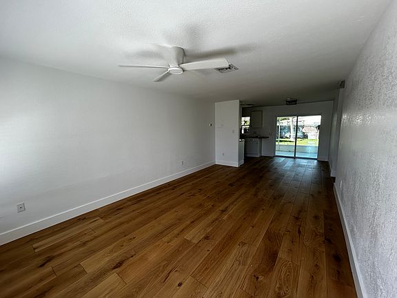 5th image of 4499 Dorando Dr