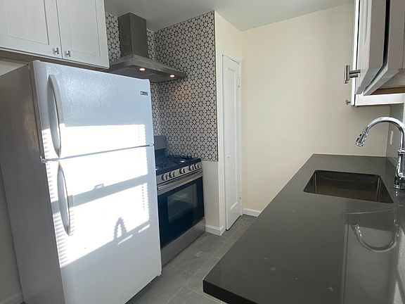 3rd image of 1739 San Pablo Ave #1739