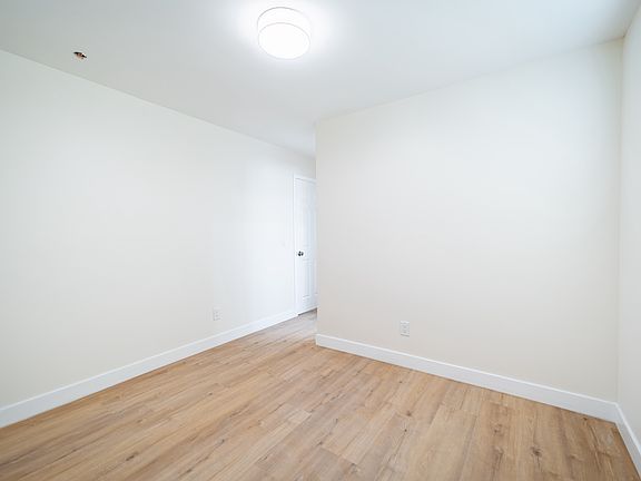 5th image of 4576 Felton St #6