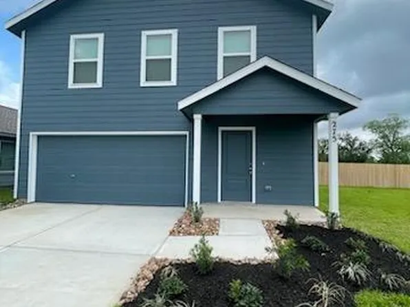 275 Lisa Marie Dr, Angleton, TX 77515