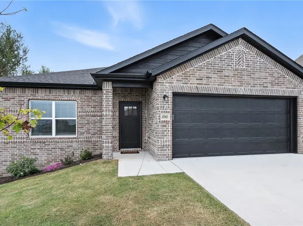 4545 Gibson St, Springdale, AR 72762