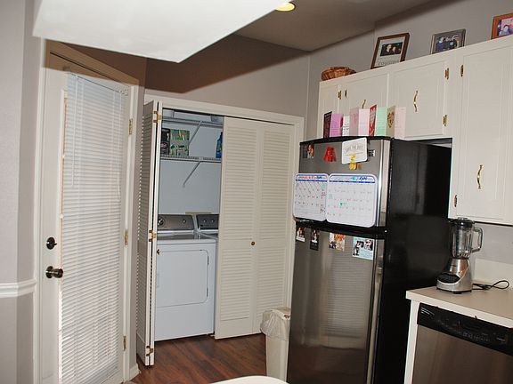 Washer/Dryer Negotiable