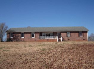 263 W McElhaney Rd, Taylors, SC 29687